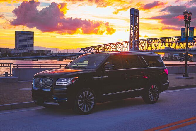 Jacksonville Airport Private Lux Car Transfer to Downtown Hotels - Key Points