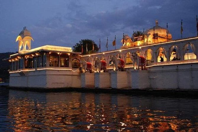 Jagmandir Island And Sunset Boat Ride On Lake Pichola, Udaipur Without Transfers - Key Points