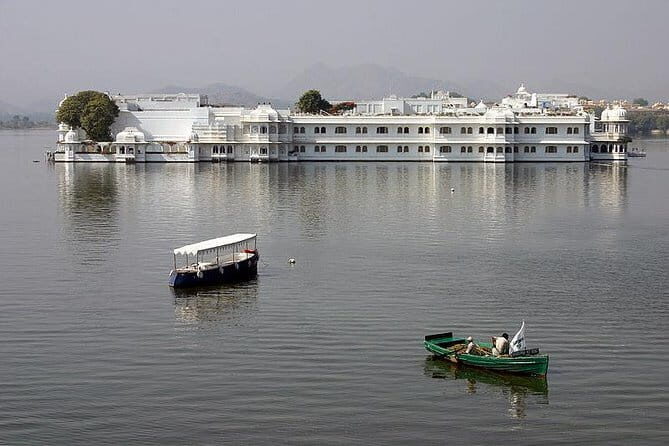 Jagmandir Island And Sunset Boat Ride On Lake Pichola, Udaipur Without Transfers - An In-Depth Look at the Experience