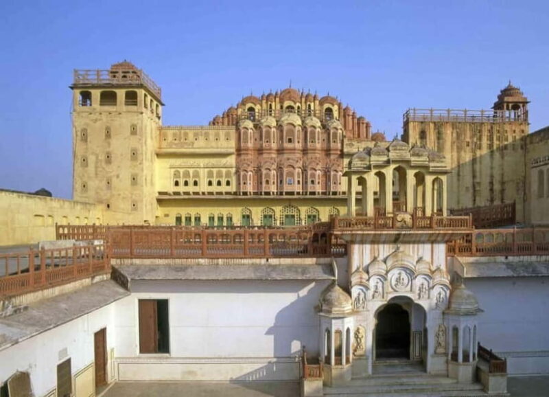 Jaipur: Amber Fort, City Palace, and Hawa Mahal Day Tour - Key Points