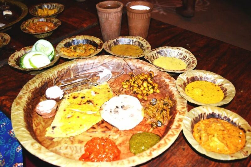 Jaipur: Chokhi Dhani with Private Transportation and Dinner - Key Points