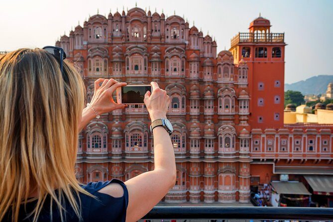 Jaipur City Tour from Delhi by Car or Rail: All Inclusive Package - FAQ