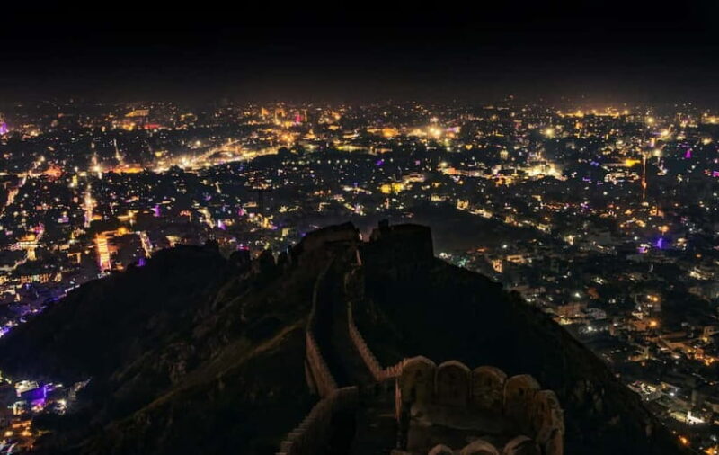 Jaipur: Evening City Tour In Open Jeep - The Sum Up