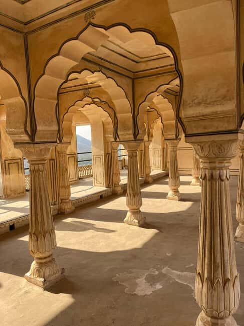 Jaipur: Forts & Folk Tales Evening with Rooftop Dinner - Jaipur: Forts & Folk Tales Evening with Rooftop Dinner — A Balanced Look