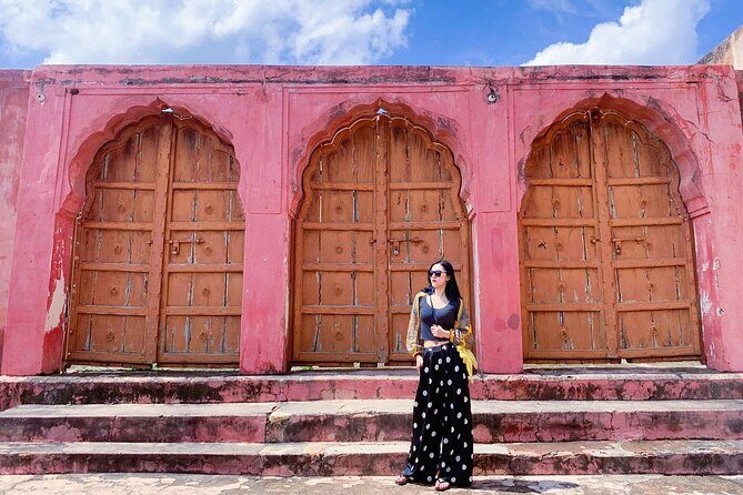 Jaipur Full-Day Private Car Tour with Local Guide & Bazaars - Key Points