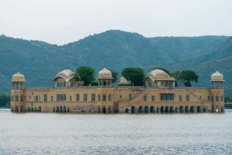 Jaipur: Full-Day Sightseeing Guided Tour By Car - Who Should Consider This Tour?