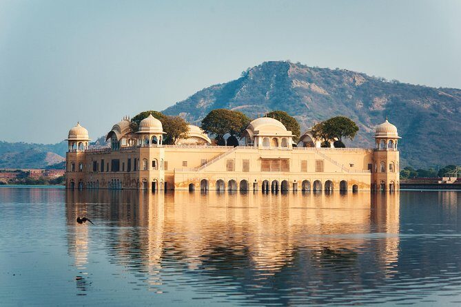 Jaipur Guided City Tour: City Palace, Jantar, Hawa & Jal Mahal - FAQ
