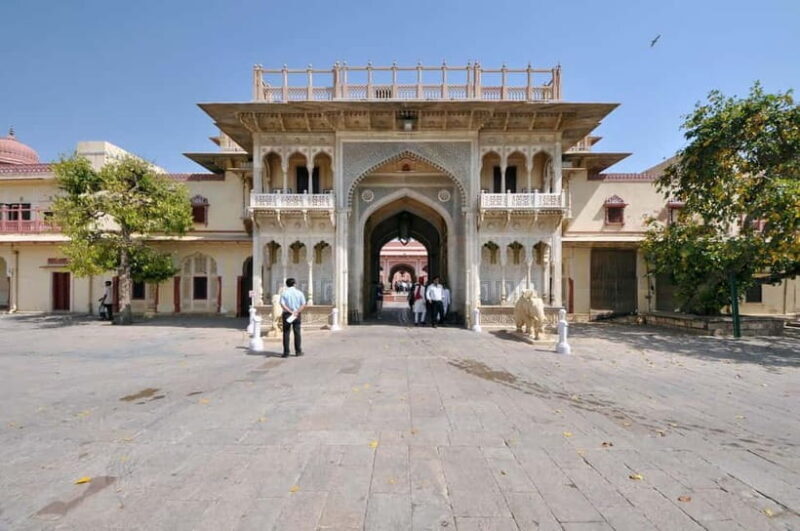 Jaipur: Historical Walking Tour and Street Food Tasting - Key Points