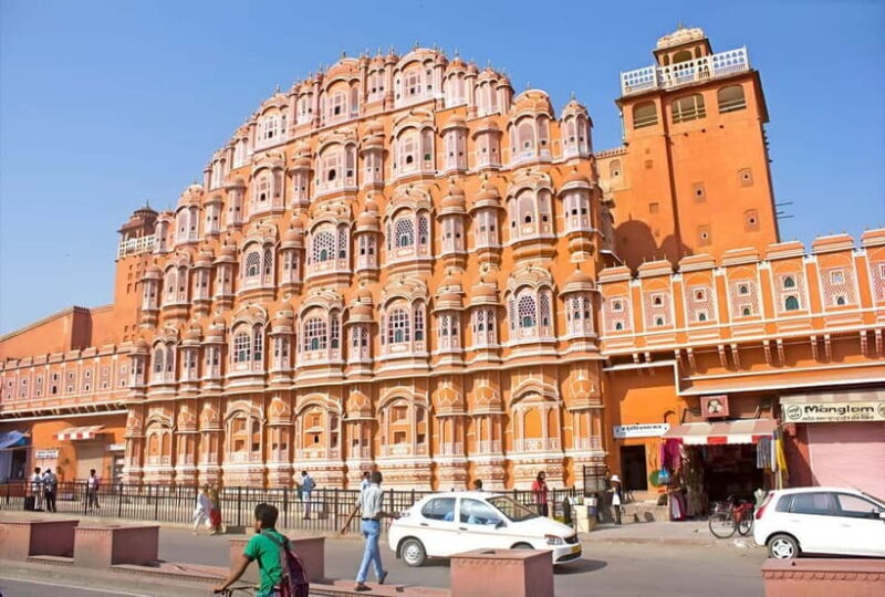Jaipur: Historical Walking Tour and Street Food Tasting - The Flavor of Jaipur: Street Food and Sweet Treats