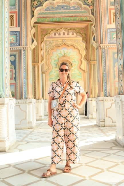 Jaipur: Patrika Gate Professional Photoshoot with Local - What to Expect from the Patrika Gate Photoshoot