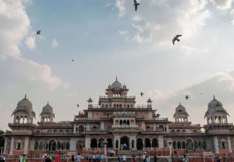 Jaipur Royal Getaway: Luxurious 2-Day, 1-Night Stay - Key Points