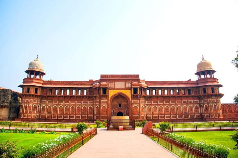 Jaipur: Tajmahal Sunrise Tour with Fatehpur Sikri & Abhaneri - Breakfast and Local Flavors
