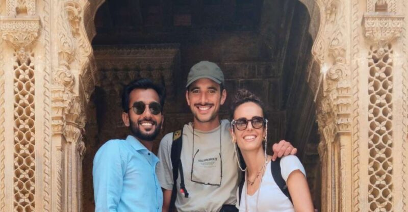 Jaisalmer Heritage Walking Tour With Professional Guide - The Experience of Walking Jaisalmer
