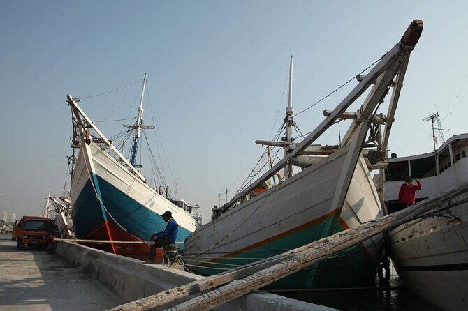 Jakarta Full-Day Highlights Tour with Transfer - FAQs
