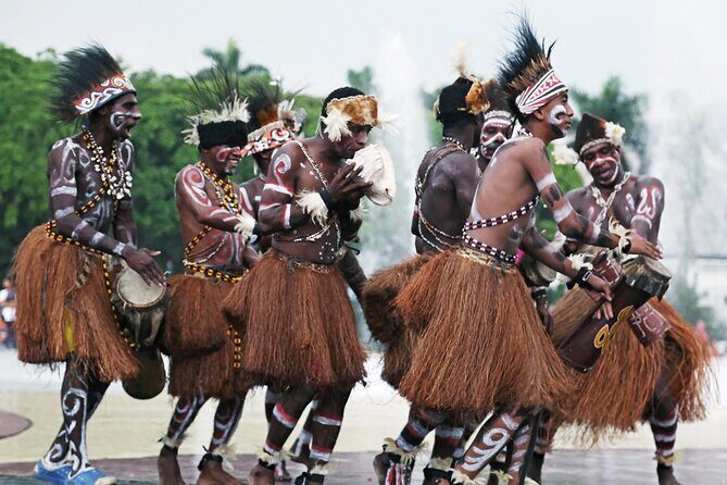 Jakarta: Miniature Park, National Museum & Traditional House Tour - Transportation & Practicalities