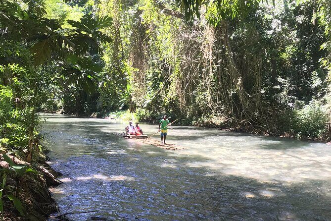 Jamaica Bamboo Rafting Tour Limestone Foot Massage - Group Size and Practical Details