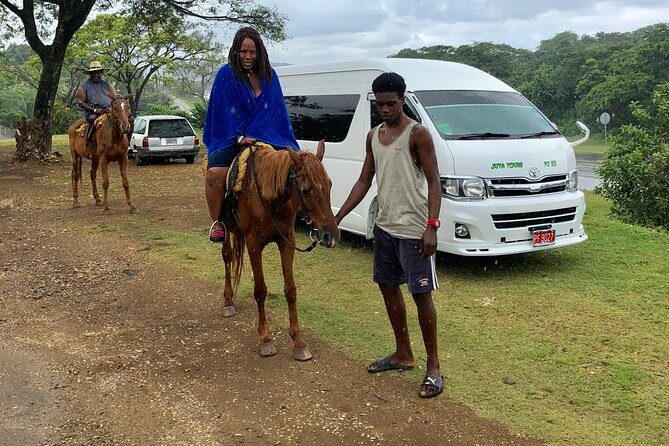 Jamaica Best Water Falls Tour,Mobay Bay to Dunn's River/Blue Hole - FAQ