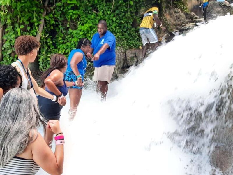 Jamaica Dunn's River Falls guided tour from Ocho Rios hotels - FAQ