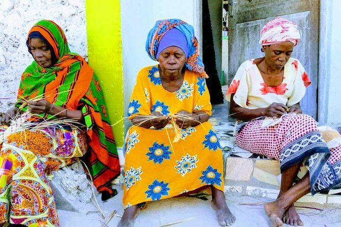 Jambiani Village Women at work and play - Authenticity Versus Practicality: What Travelers Say