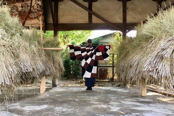 Japanese Kimono Workshop and History - Japanese Kimono Workshop and History: A Closer Look at Traditional Craftsmanship in Izumisano