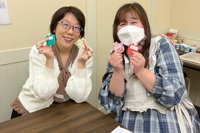 Japanese miniature kimono made with origami in Osaka - Practical Details
