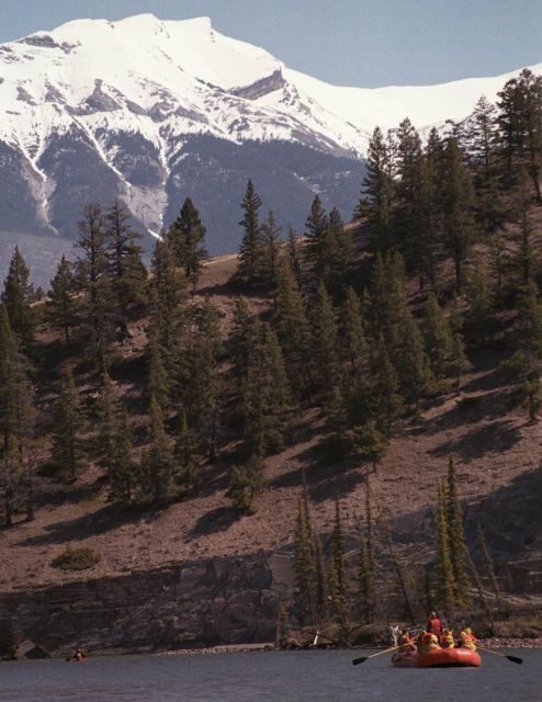 Jasper: Jasper National Park Easy 2-Hour Rafting Trip - Who Should Consider This Tour?