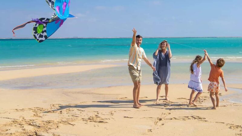 Jazan: Wadi Lajab, Black Mountain, and Heritage Village Tour - Lunch and Seaside Relaxation