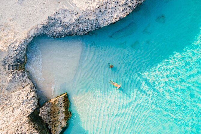 Jeep Wrangler 4 Door HardTop Rental in Aruba - The Experience from the Traveler’s Perspective