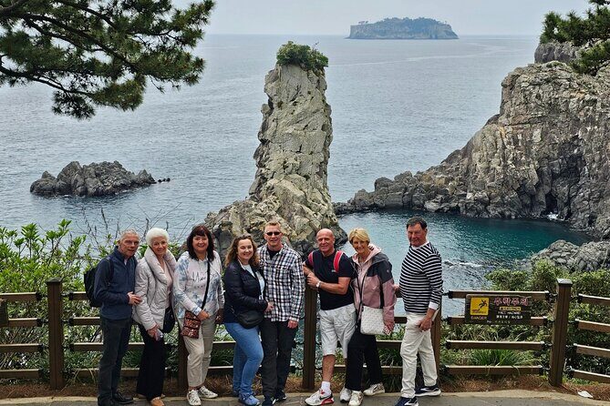 Jeju bus tour with professional English guide for cruise customer - Discovering Jeju’s UNESCO Heritage and Scenic Wonders