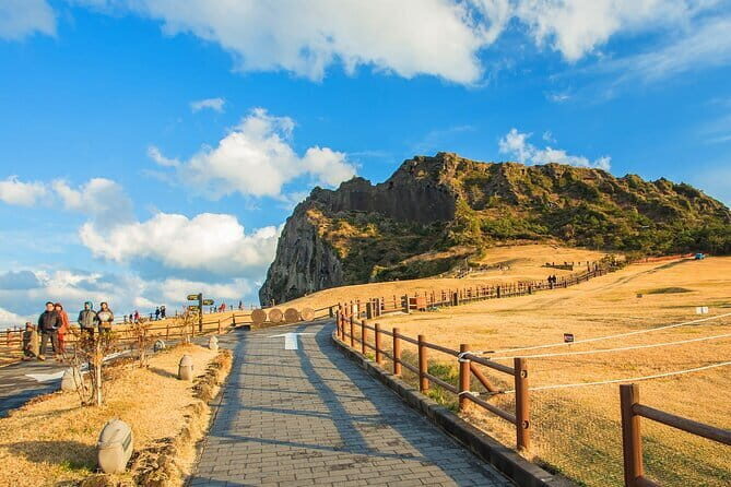 Jeju Eastern Cultural Exploration Day Tour - Key Points