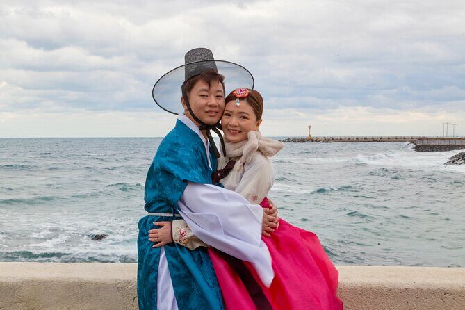 [Jeju] Hanbok Private guide tour & photo session in beautiful Yongduam rock, - Practical Details and Considerations