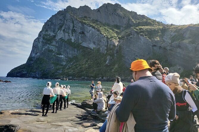 Jeju Island Bus Tour Or Taxi Tour in the East of Jeju island - An Introduction to the Jeju East Coast Tour