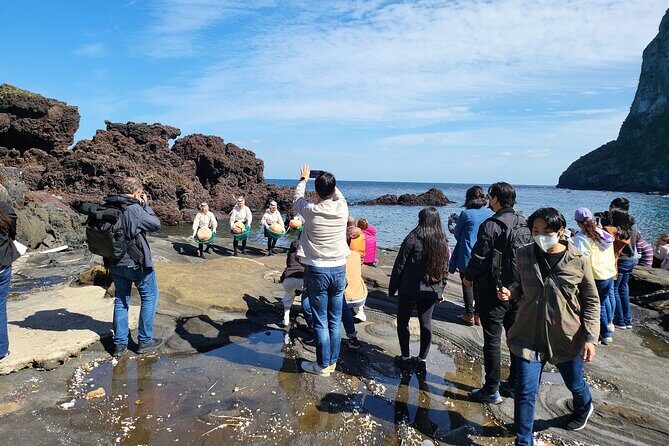 Jeju Island Bus Tour Or Taxi Tour in the East of Jeju island - Authentic Experiences and Travel Tips