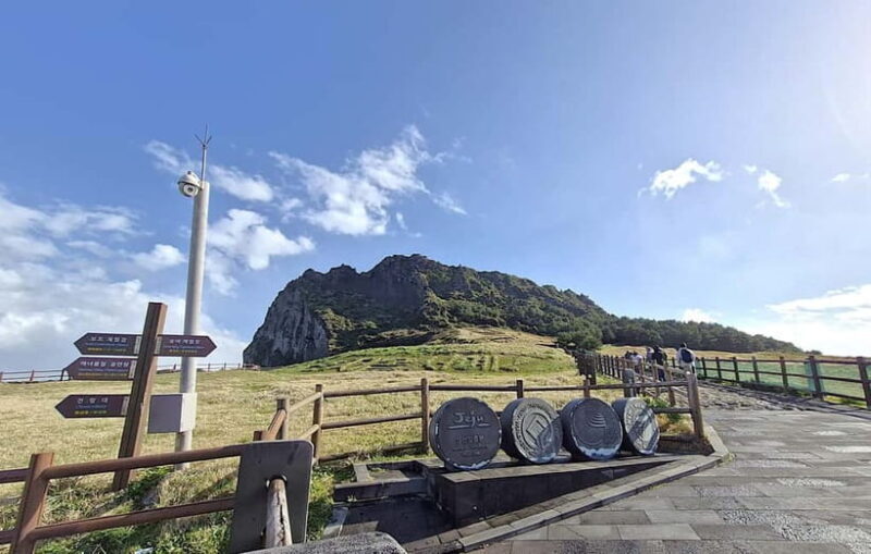 Jeju Island: Eastern Tour for Leisurely Walkers - What to Expect from the Jeju Eastern Tour