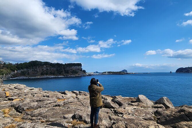 Jeju Island Popular Sightseeing Private Car Charter Tour 5/9hours - Itinerary Breakdown