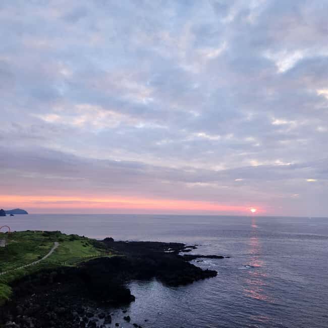 Jeju Island: Sunrise Guided Tour with Hotel Pickup - An In-Depth Look at the Jeju Sunrise Guided Tour
