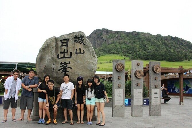 Jeju Private Day Tour- Seongsan Ilchulbong & Haenyeo performance - Exploring Jeju’s Iconic Sites: In-Depth Review