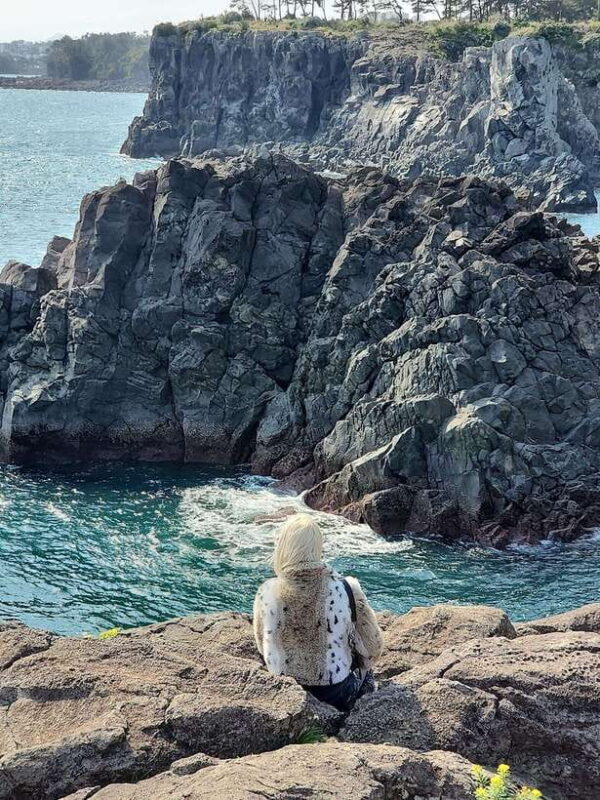 Jeju: West & South Full-Day Authentic Tour - Authentic Experiences and Guide Quality