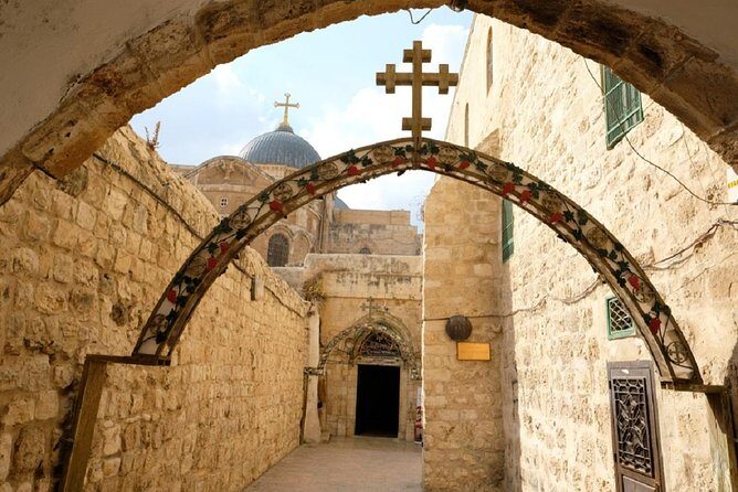 Jerusalem Half-Day Tour from Tel Aviv: Holy Sepulchre and Western Wall - Exploring the Sacred Spaces of Jerusalem