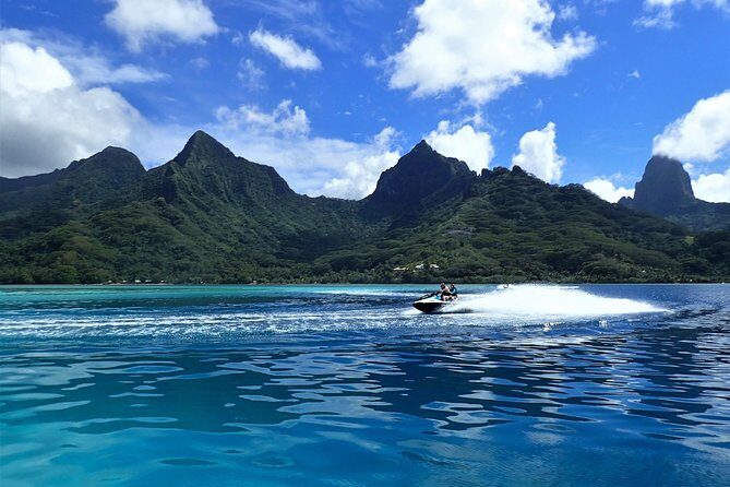 Jet-ski excursion 3 hrs Jet ski excursion to Moorea (single or two-seater) - An Exciting Way to See Moorea’s Lagoon