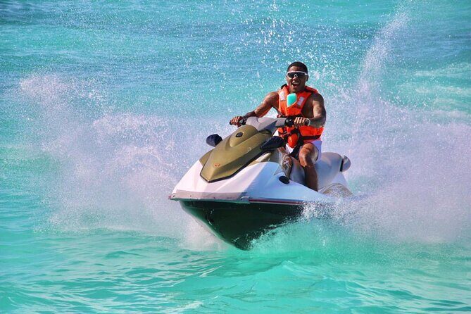 Jet Ski Rental in Cancun for 2 People - A Closer Look at the Cancun Jet Ski Rental Experience