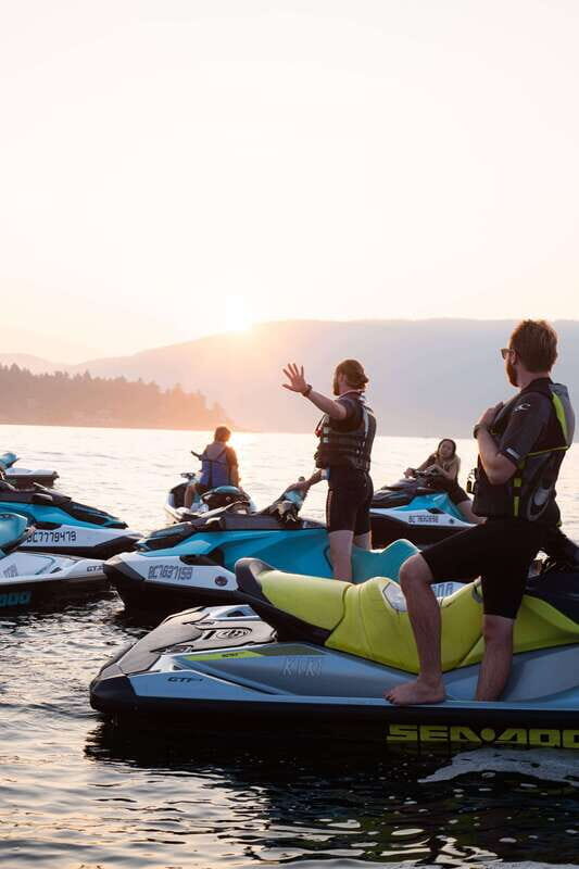 Jetski to Bowen Island, incl beer, wine, coffee or icecream - An Overview of What to Expect