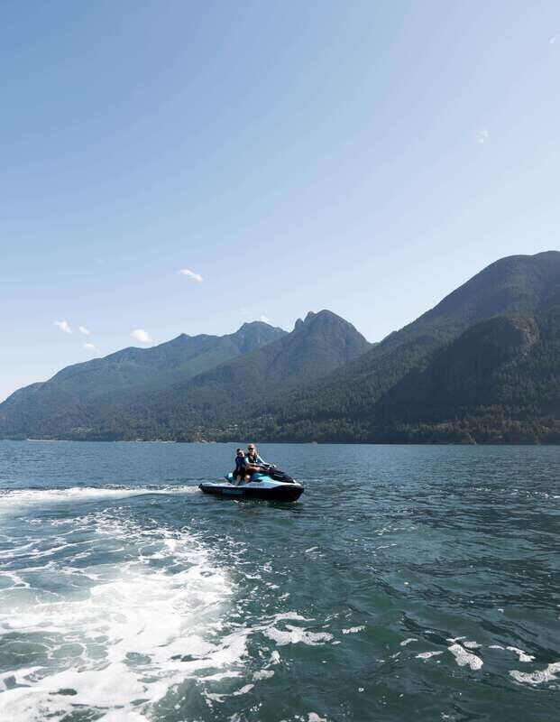 Jetski to Bowen Island, incl beer, wine, coffee or icecream - Wildlife and Natural Highlights