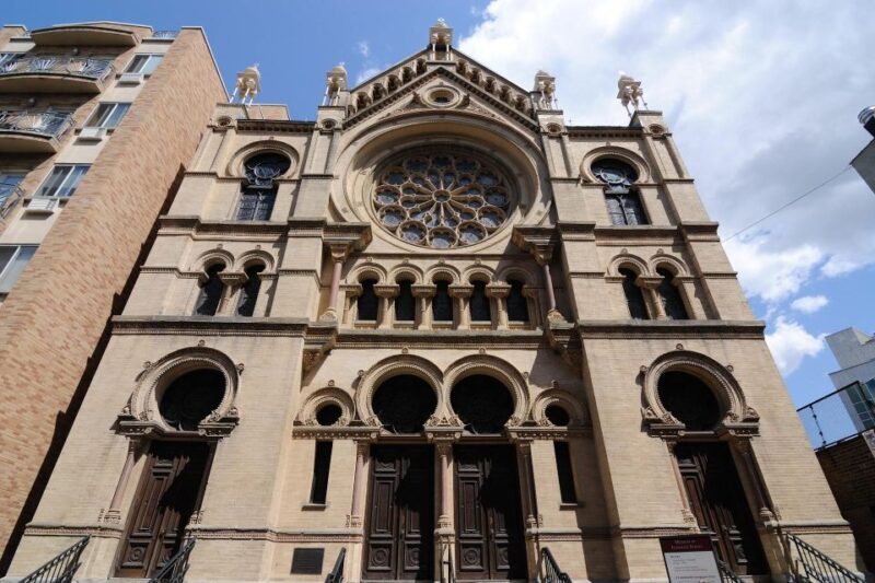 Jewish History of NYC Private Tour with Transfers - The Sum Up