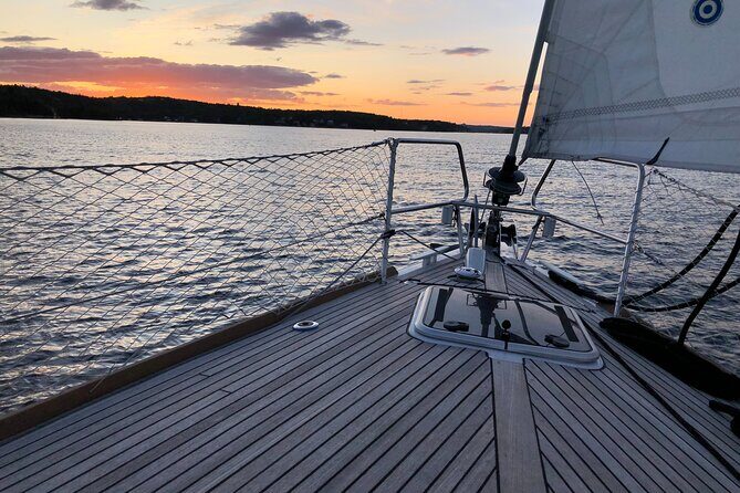 JFarwell Sunset Wine and Cheese Yacht Sailing - The Sum Up: Who Will Love This Tour?