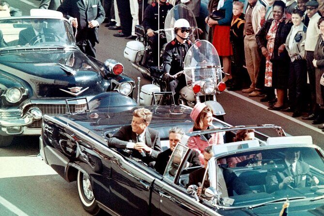JFK Assassination Tour with JFK Museum and Oswald's Rooming House - FAQs