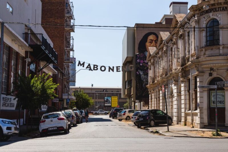 Johannesburg and Soweto Apartheid Full Day Tour - Key Points