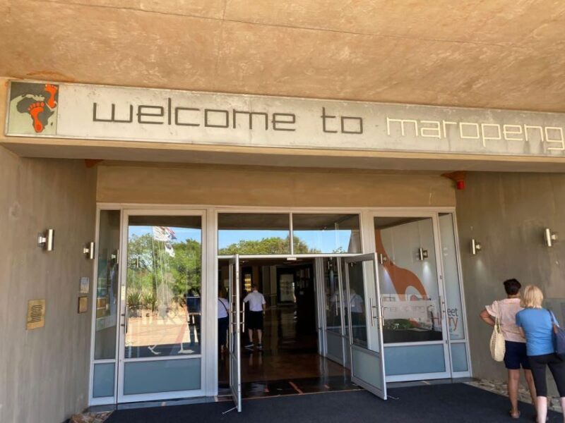 Johannesburg: Full-Day Tour with Soweto and Apartheid Museum - Key Points
