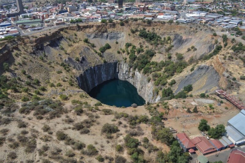 Johannesburg: Pretoria and Cullinan Diamond Mine Tour - An In-Depth Look at the Tour