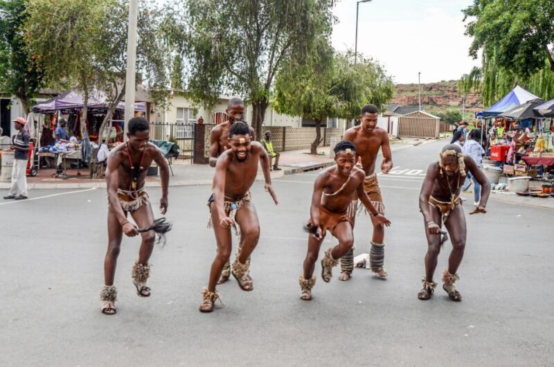 Johannesburg: Soweto Highlights & Apartheid Museum Tour - Key Points